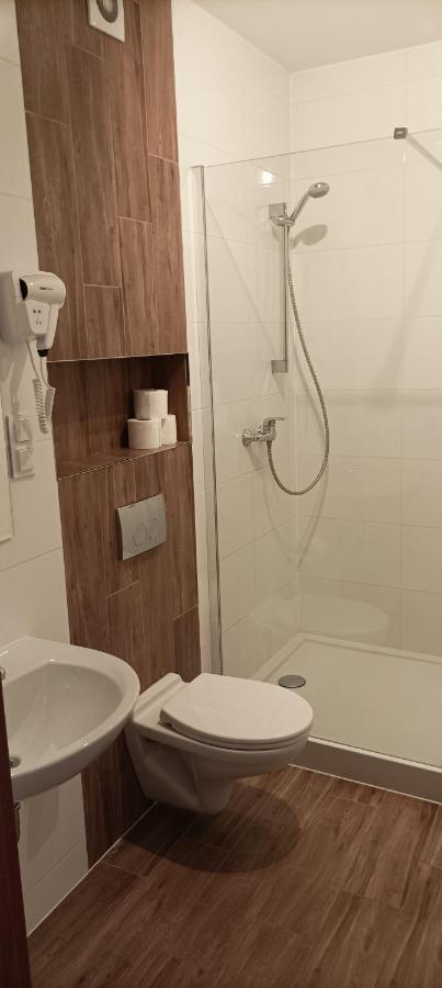 Hotel Przylesie Sierosław Екстериор снимка