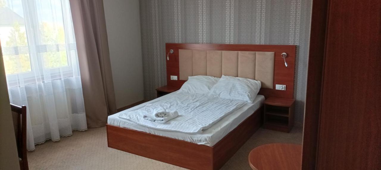 Hotel Przylesie Sierosław Екстериор снимка